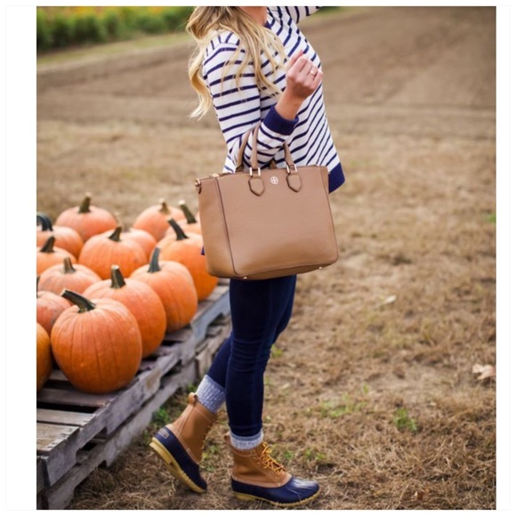 Navy Blue Tan Duck Boots Plaid Lining Size 9 - Picture 2 of 12